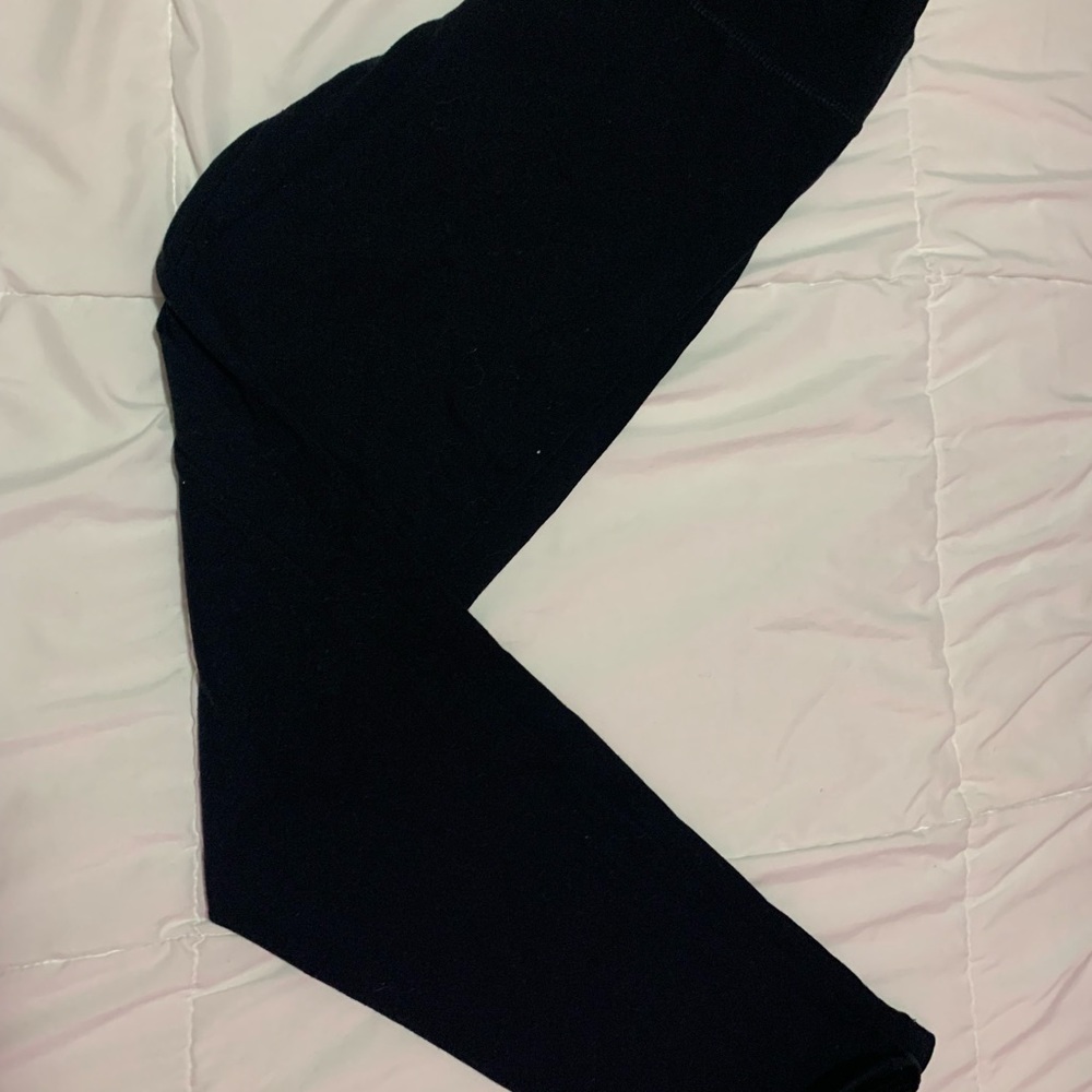 Black leggings